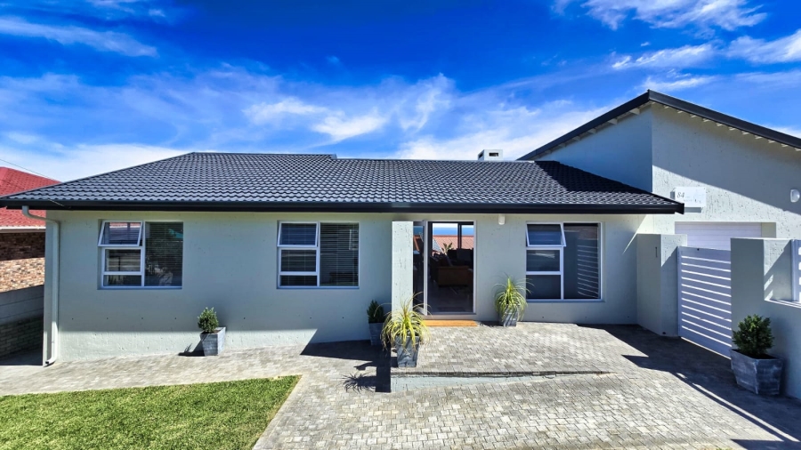 3 Bedroom Property for Sale in Dana Bay Western Cape